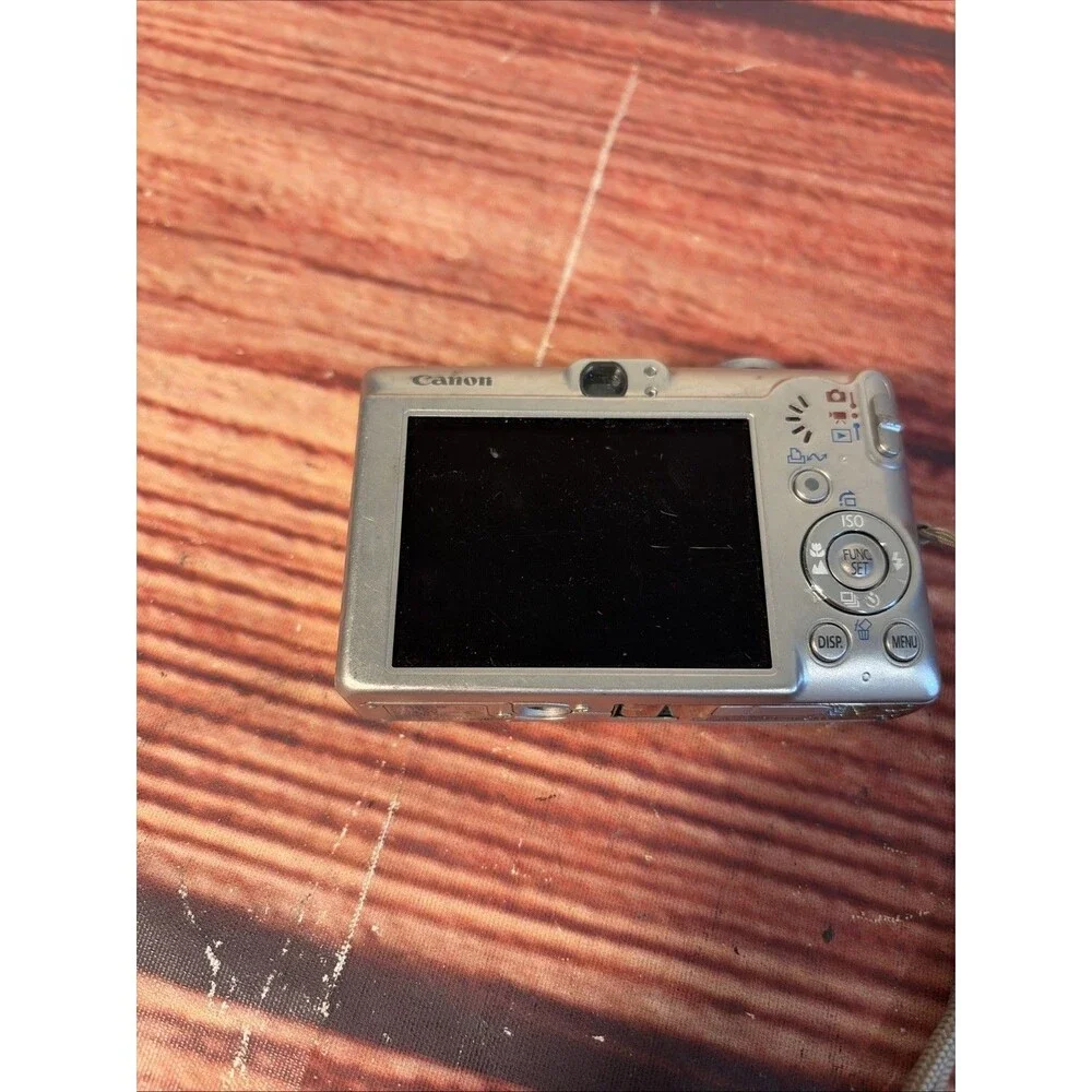 Canon PowerShot Digital ELPH SD600 Digital Camera For Parts Or Repair